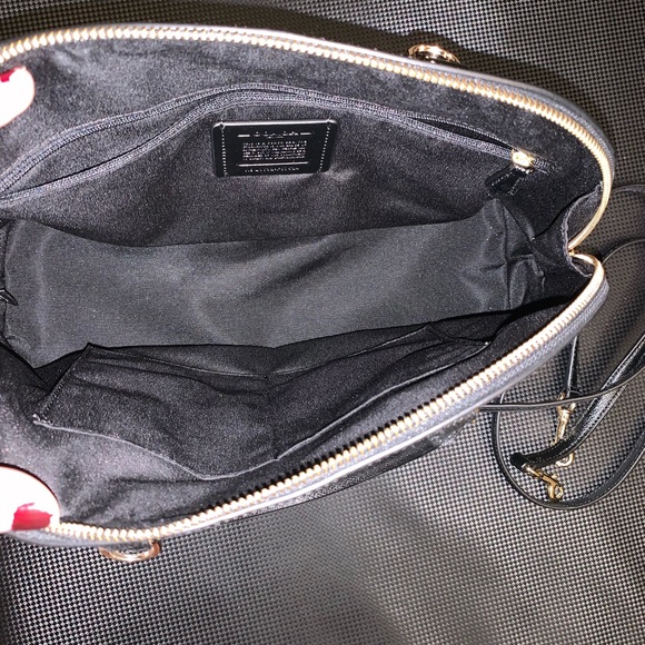 Black COACH handbag/over the shoulder bag - Picture 4 of 6